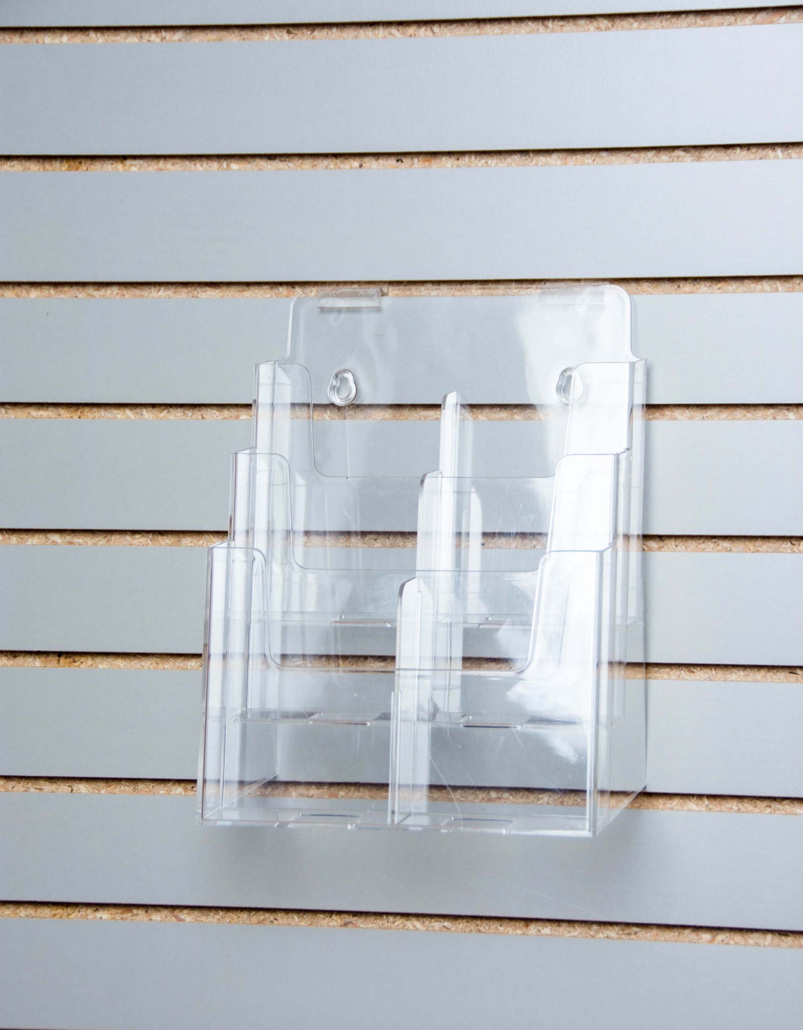 LHF-Z83: Clear 3-Tier Slatwall Brochure Holder for 8.5w Literature