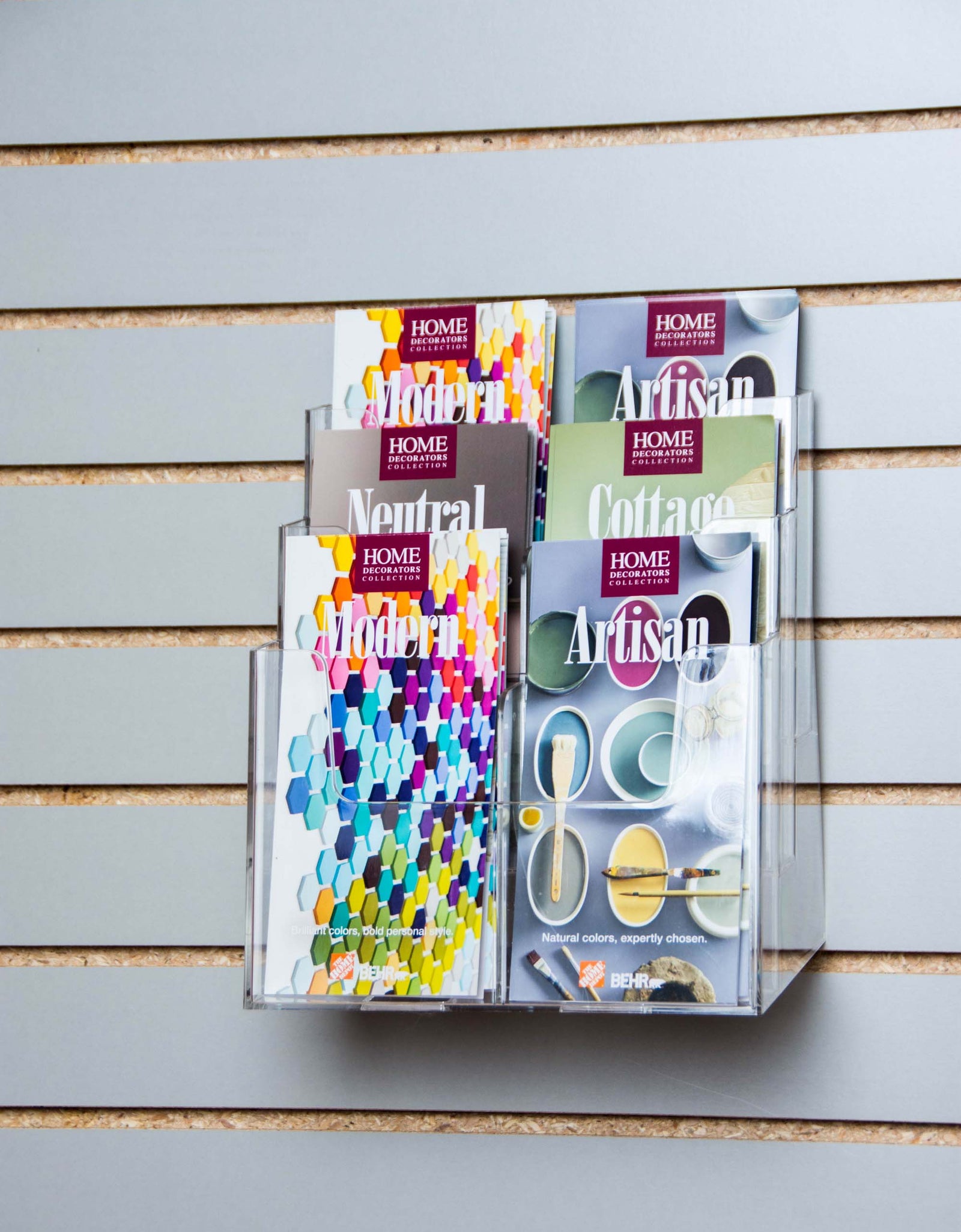LHF-Z83: Clear 3-Tier Slatwall Brochure Holder for 8.5w Literature